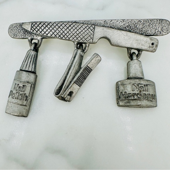 Vintage Pewter Brooch Lot Salon Manicure Nail Spoontiques JJ Blow Dryer Scissor - Picture 4 of 10